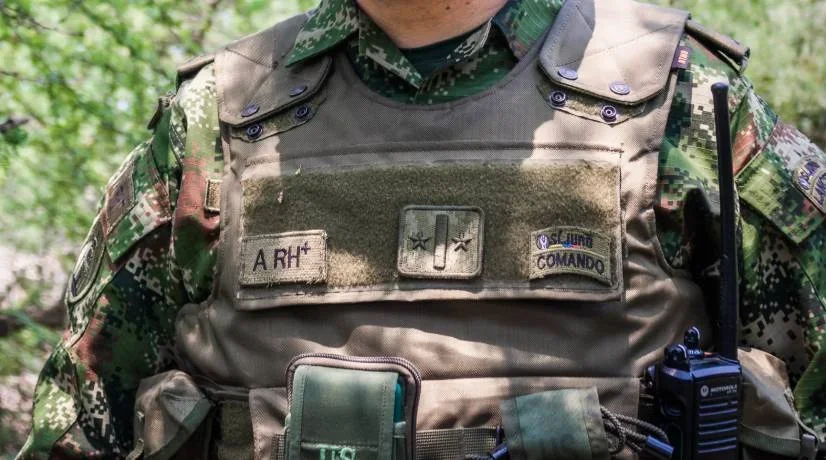 Foto: @COL_EJERCITO/Twitter Ejército suspendió los permisos de porte de armas en Bogotá por elecciones.