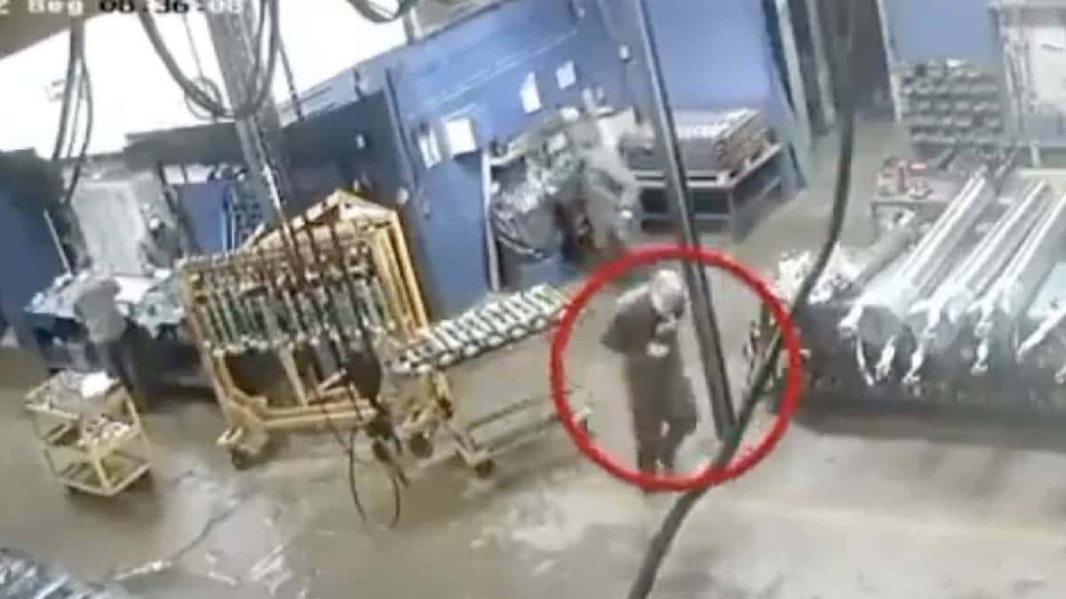 Jefe mató a empleado por tomar café