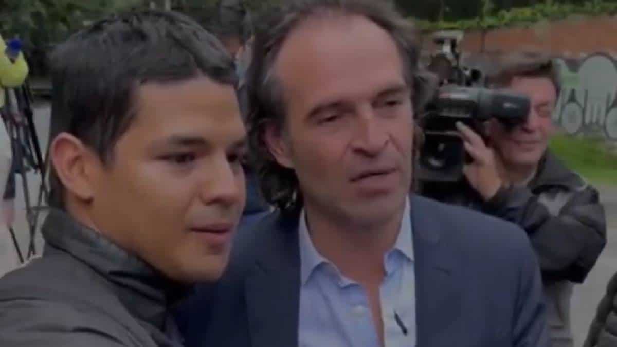 Encuentro entre Fico Gutiérrez y un joven petrista