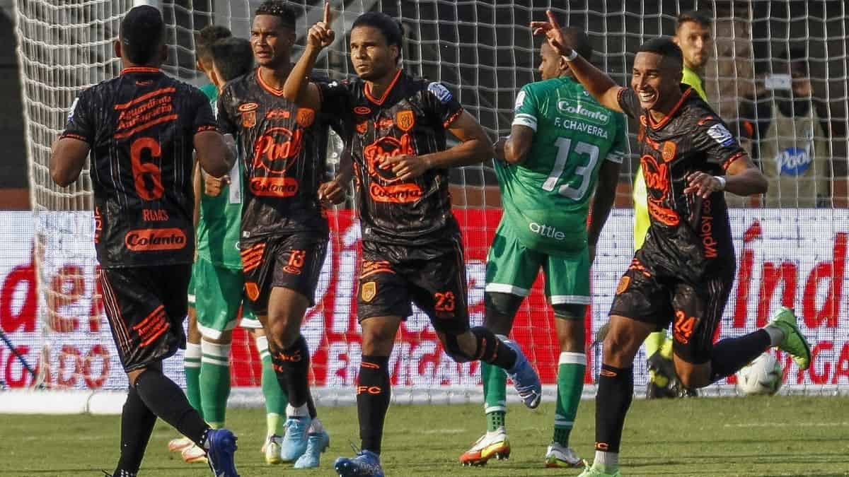 Envigado salva un punto ante Equidad en casa