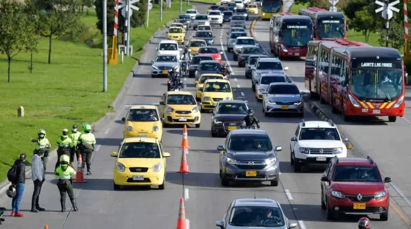 El plan piloto comenzará en el primer trimestre de 2023, con cerca de 60 mil transportadores de carga. Foto: Archivo Noticias RCN El plan piloto comenzará en el primer trimestre de 2023, con cerca de 60 mil transportadores de carga.