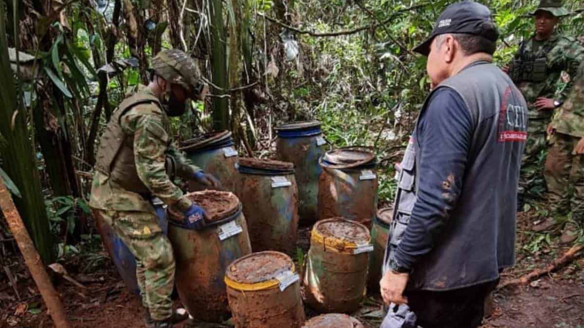 El material, posiblemente, iba a ser empleado en la fabricación de minas antipersonal, o un atentado.