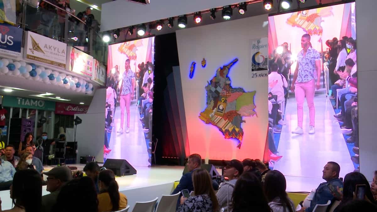 San Victorino realizó exitoso desfile ‘Expotendencias 2022'