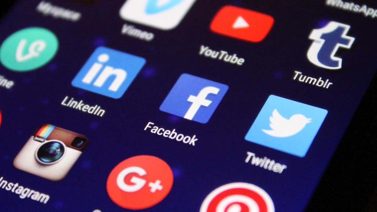 Rusia amenaza a Facebook con una fuerte multa