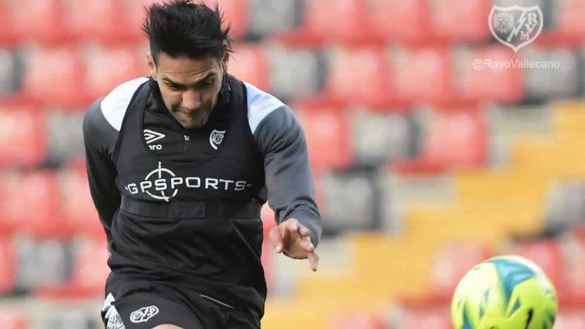 Andoni Iraola reveló cuándo regresaría Falcao García a las canchas