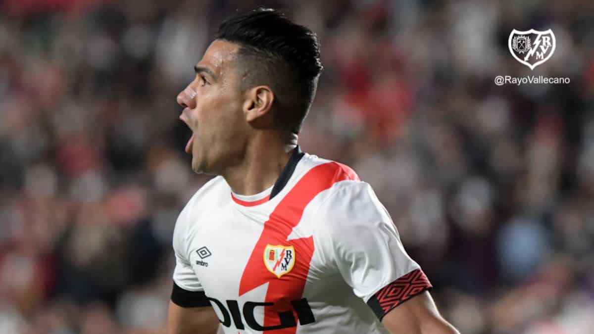 Gol de Falcao García contra Barcelona