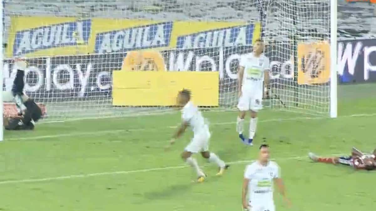 El gol que Yesus Cabrera falló frente al Once Caldas