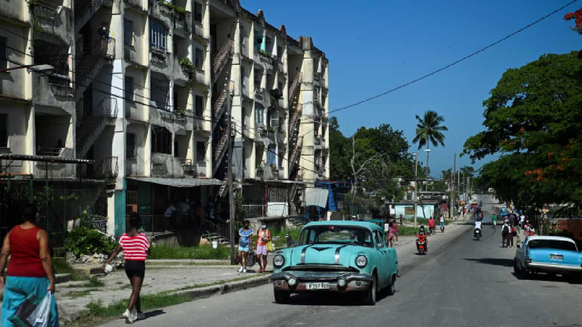 Cuba: Deportan a familia que estuvo varada un mes en Panamá