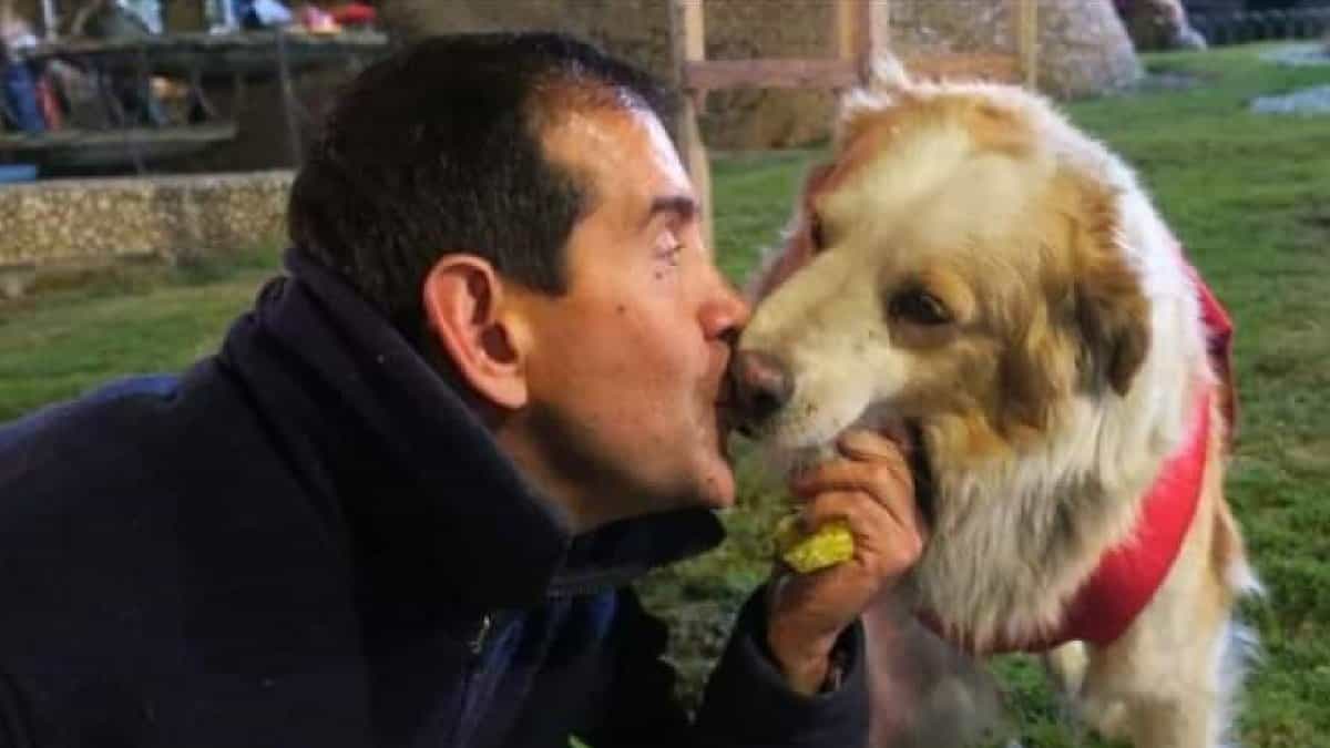 Murió el millonario que dejó todo por volverse el ángel de los perros en Bolivia