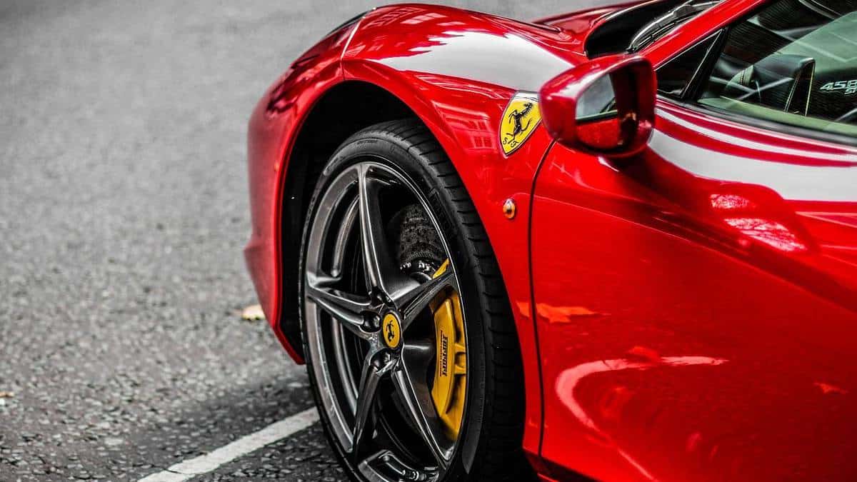 Celebridades en la lista negra de Ferrari