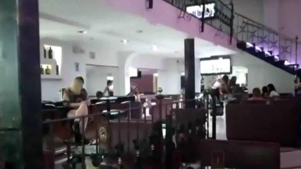 Descubren fiesta clandestina en lujoso prostíbulo ubicado en Chapinero Descubren fiesta clandestina en lujoso prostíbulo ubicado en Chapinero