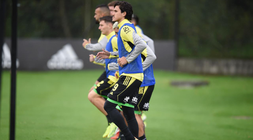 Flamengo tendría dos bajas en titular con Millonarios