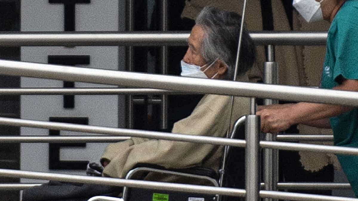 Expresidente peruano permanece hospitalizado y con terapia de oxígeno