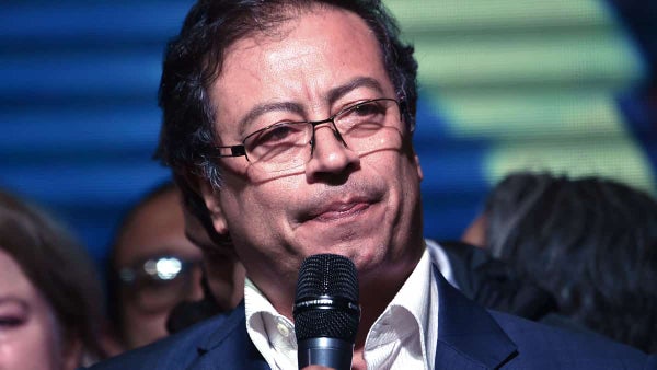 Explosivas revelaciones: Hugo ‘El Pollo’ Carvajal asegura que régimen venezolano patrocinó a Gustavo Petro Explosivas revelaciones: Hugo ‘El Pollo’ Carvajal asegura que régimen venezolano patrocinó a Gustavo Petro