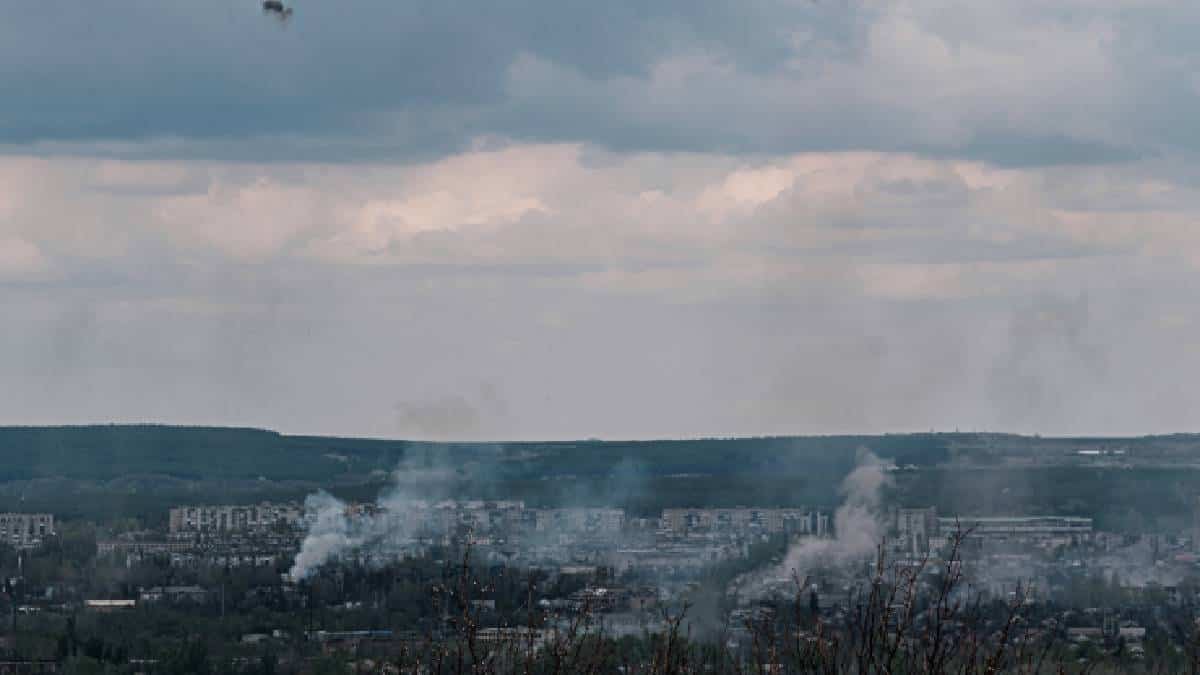Comunistas rusos celebran la invasión de Ucrania