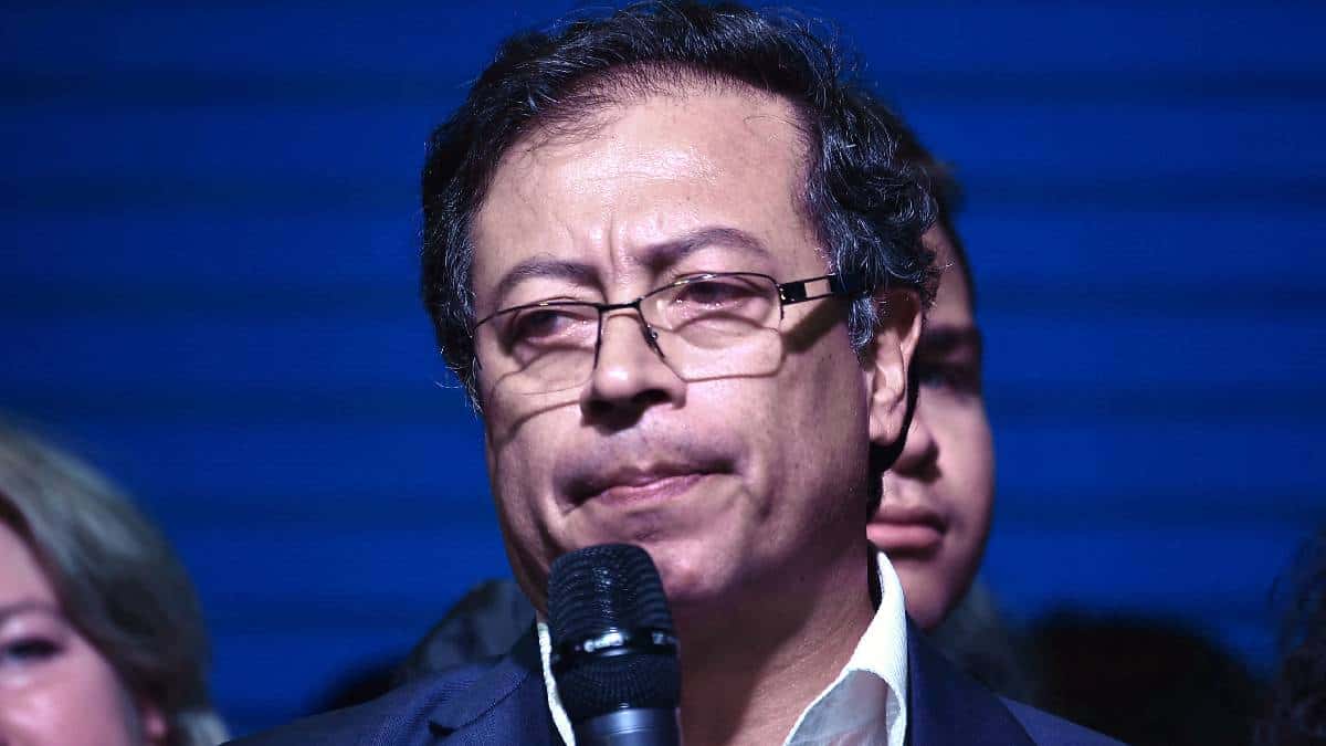Archivan denuncia contra Gustavo Petro en España