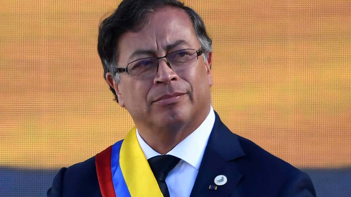 Memes y reacciones de la posesión de Gustavo Petro