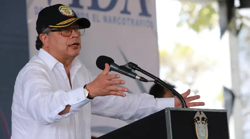 “Se enfrentan con el Ejército que yo no voy a retirar”: presidente Petro sobre disidencia de las Farc.