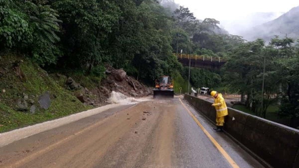 Atención conductores: habilitaran un carril en el km 18 de la vía al Llano tras semanas de cierre total