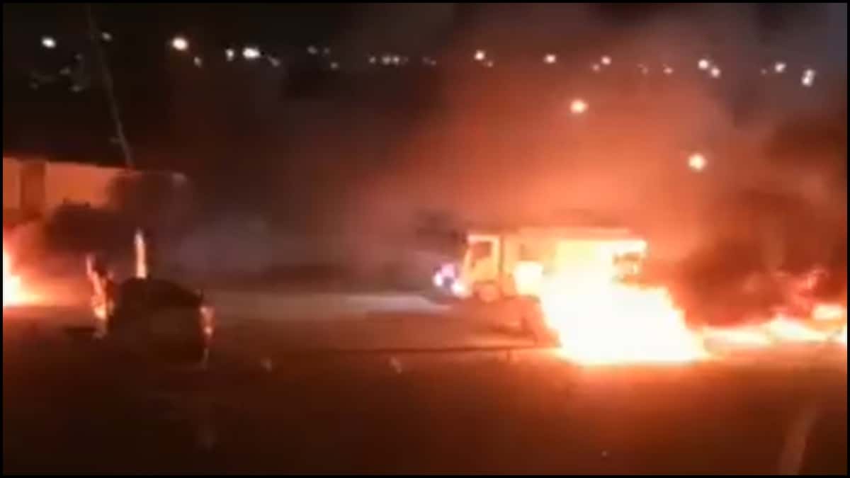 Hinchas de Aldosivi incendian carros del plantel