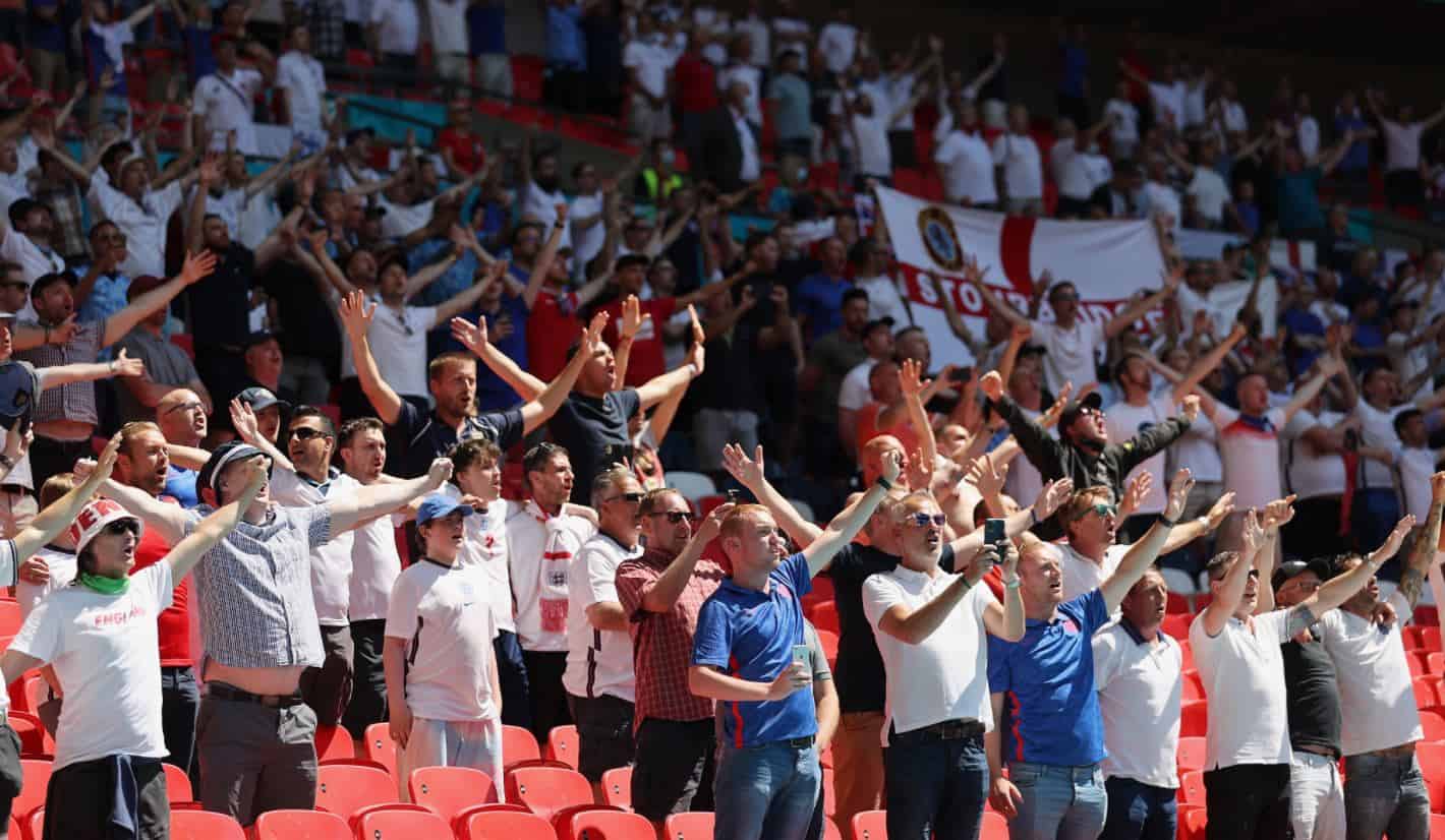 Aficionados de Inglaterra en Wembley.