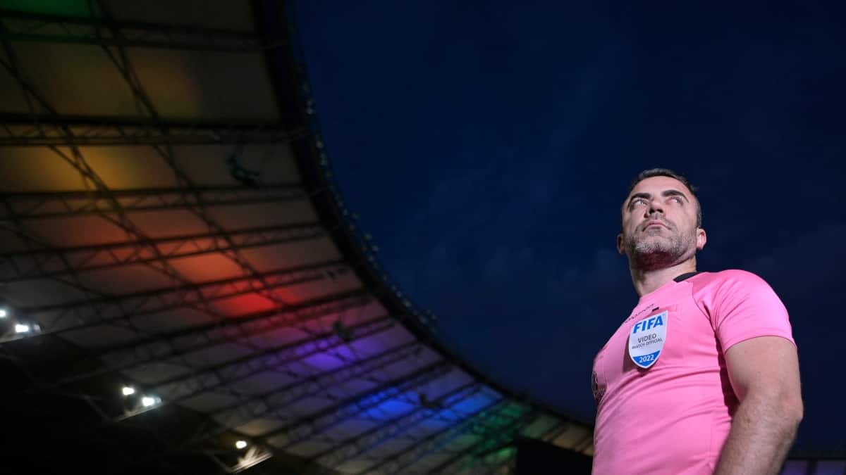 Igor Benevenuto, árbitro brasileño que salió del clóset, lección a fútbol