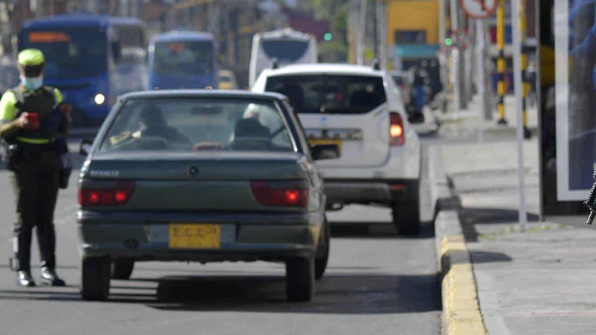 Consulte el pico y placa para pagar el impuesto vehicular con descuento en Bogotá