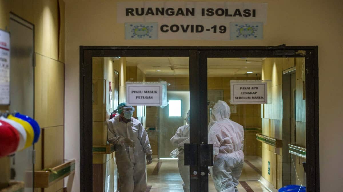 Indonesios utilizan desparasitante para curar el covid.