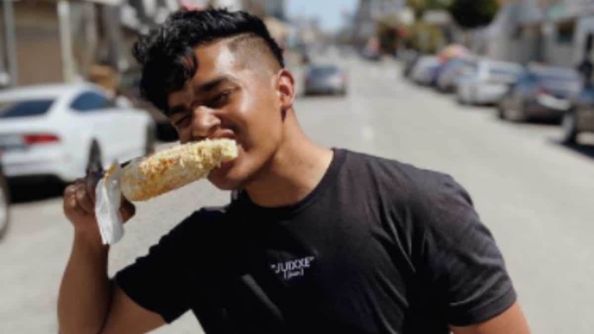 "Con esto voy a asegurar que voy a poder ir a verlos", dijo el vendedor