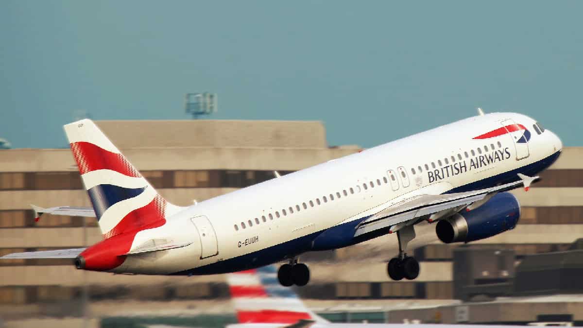 Foto: Pixabay. Inglaterra relaja condiciones de viaje para personas vacunadas contra el covid