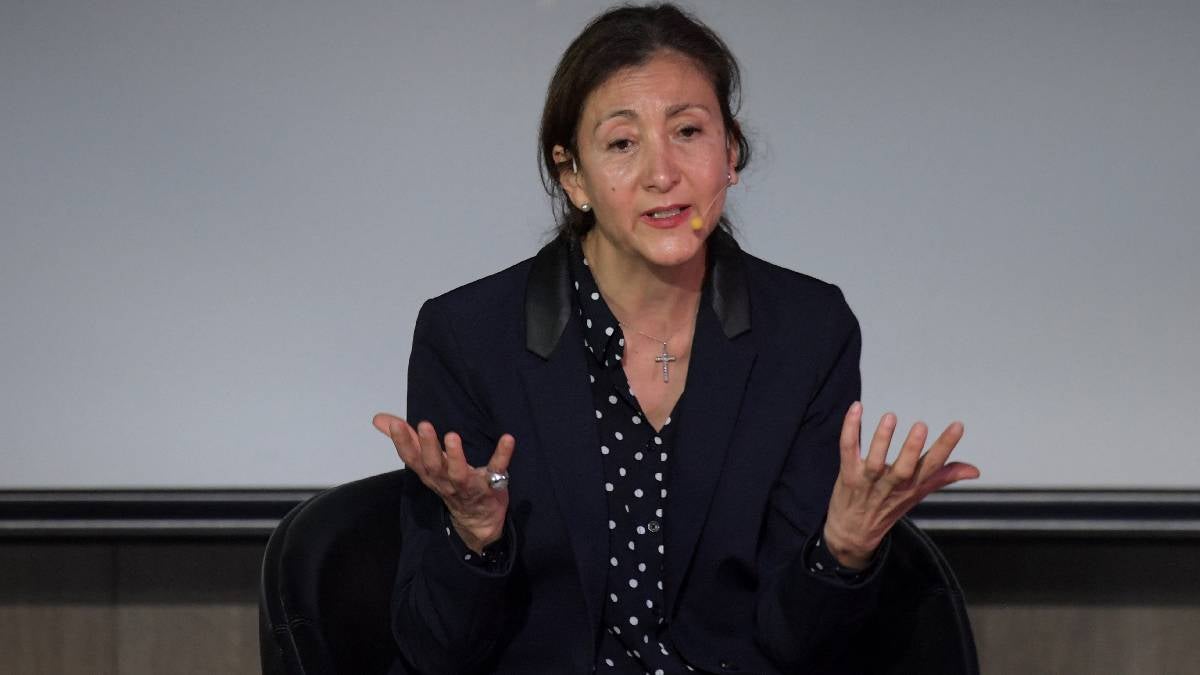 Ingrid Betancourt aclara situación sobre comentario las mujeres