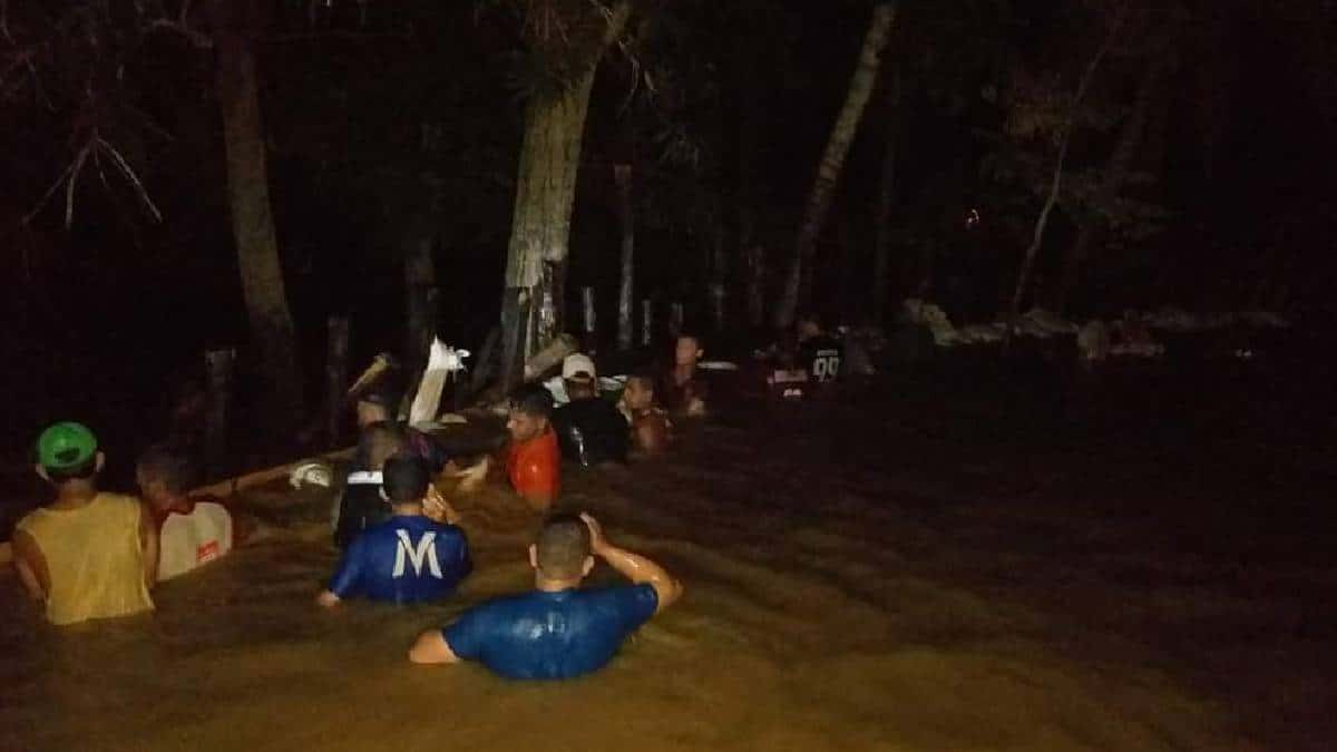 Fuertes inundaciones en Lorica por desbordamientos