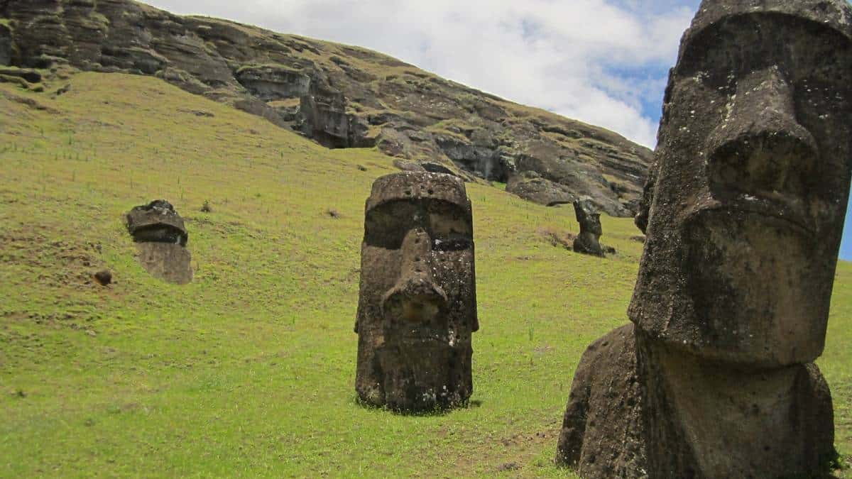 Isla de Pascua levanta restricciones de turismo