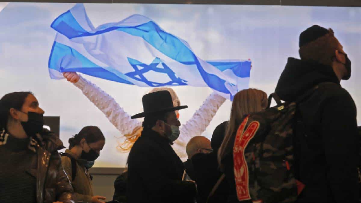 Israel añade a Estados Unidos a lista de países de procedencia de viajeros considerados riesgosos.