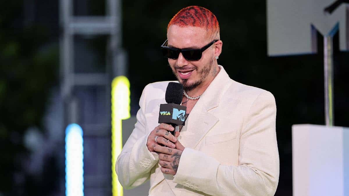 Papa Francisco recibirá a J Balvin en El Vaticano