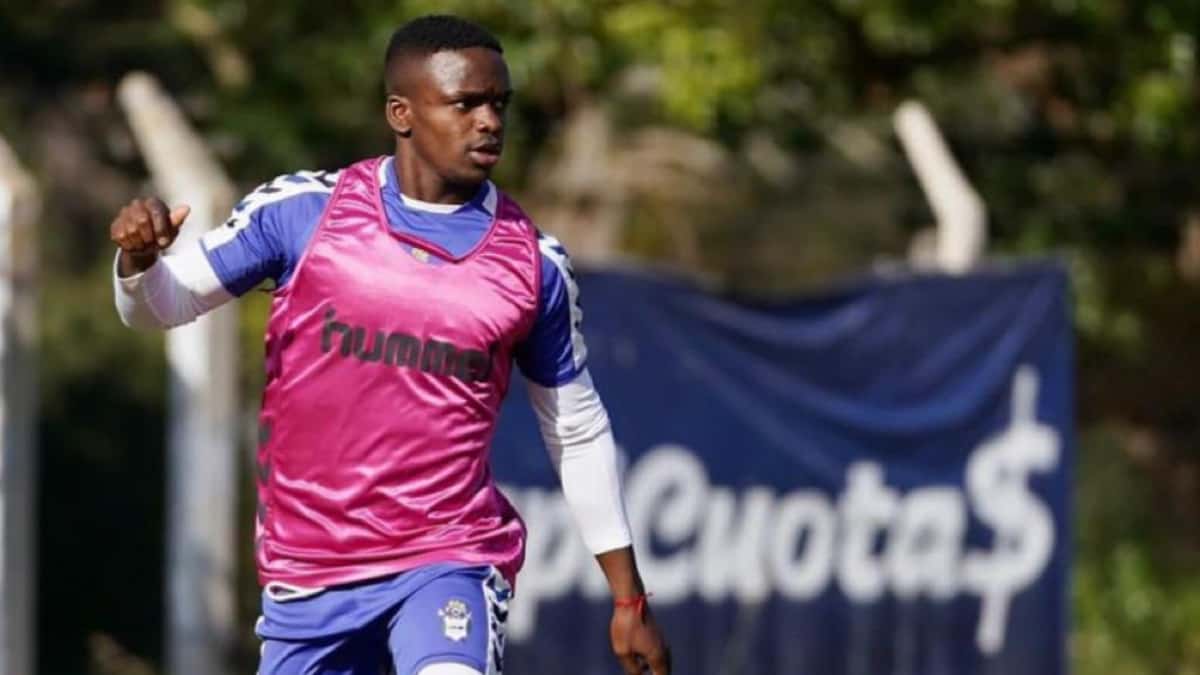 Racing de Avellaneda quiere contratar a Johan Carbonero