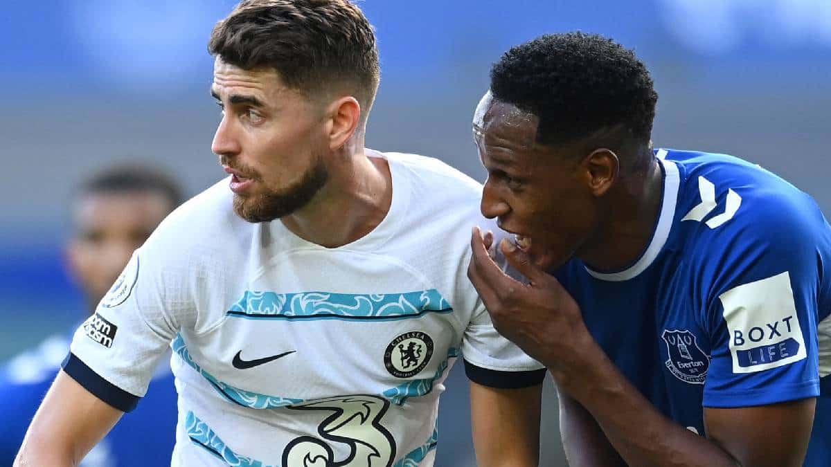 Chelsea se burla de Yerry Mina en redes sociales