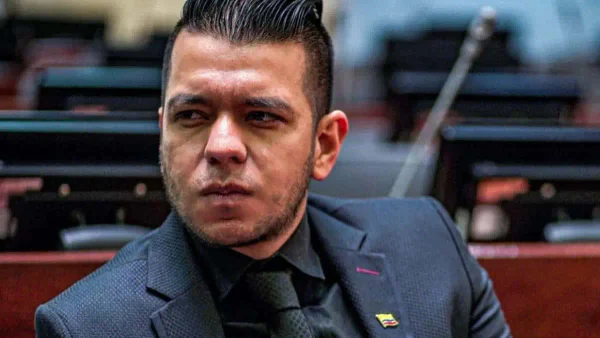 Jota Pe Hernández denuncia “olla podrida en el Congreso”: exasesores de UTL de Roy Barreras habrían recibido millonarios contratos