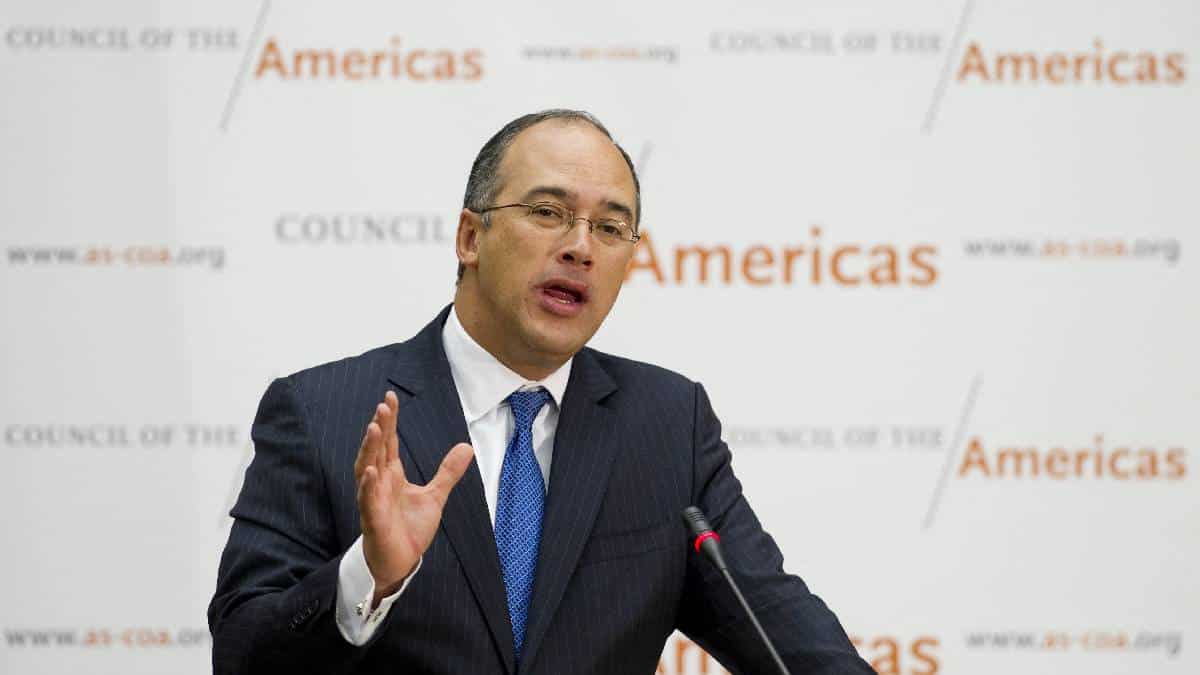 Juan Carlos Echeverry y su renuncia a la candidatura presidencial