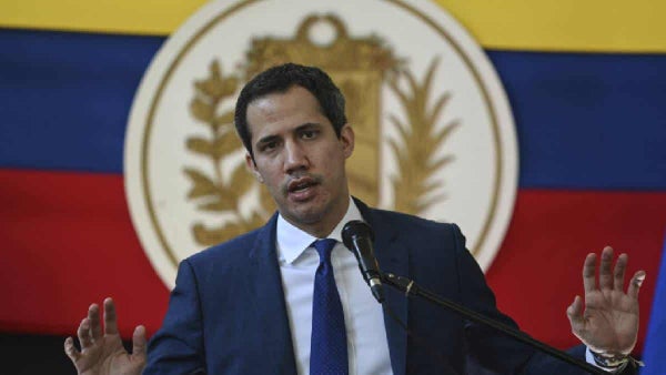Fiscalía de Venezuela solicita nueva orden de arresto y alerta roja de Interpol contra Juan Guaidó