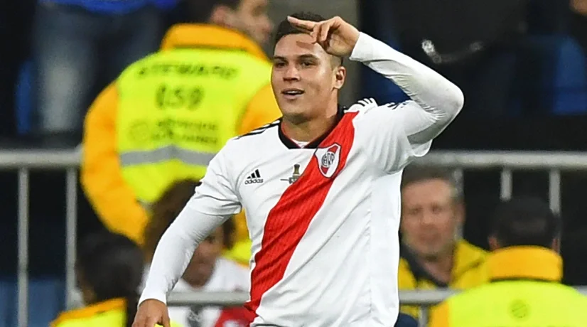 Juan-Fernando-Quintero-más-cerca-de-Junior