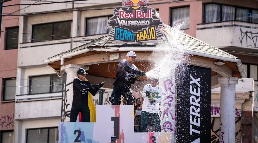 Juan-Fernando-Vélez-Red-Bull