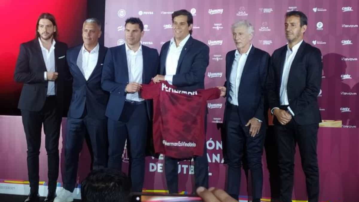 Presentación José Pékerman cuerpo técnico