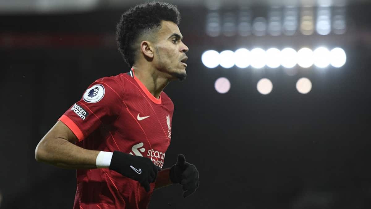 Luis Díaz vuelve a ser titular con el Liverpool en la Premier League