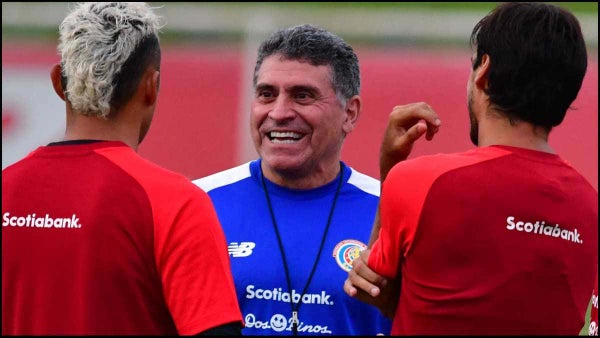 Luis Fernando Suárez estaría cerca de volver a dirigir en el fútbol profesional