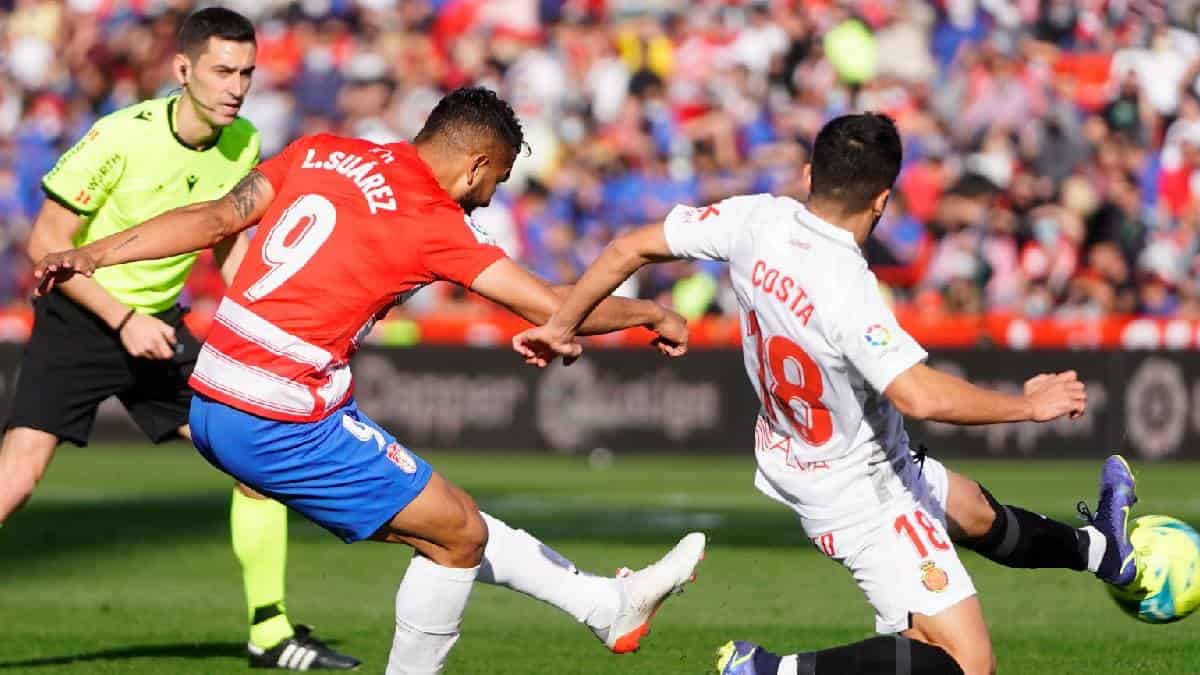 Luis Javier Suárez dio dos asistencias con el Granada ante Mallorca