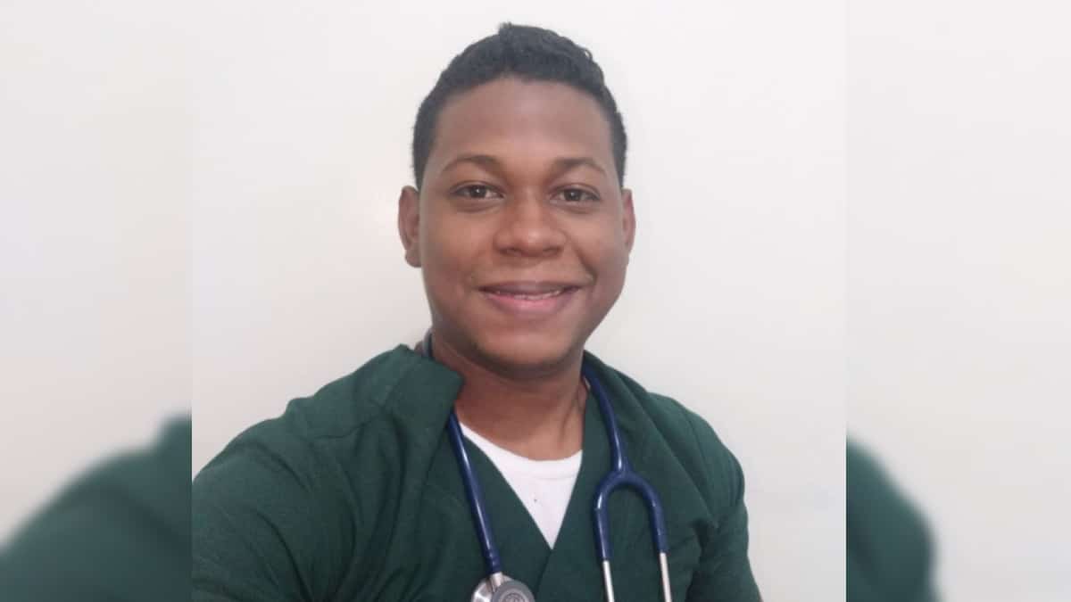 Asesinan a médico Carlos Manjarrez cuando llegaba a su casa