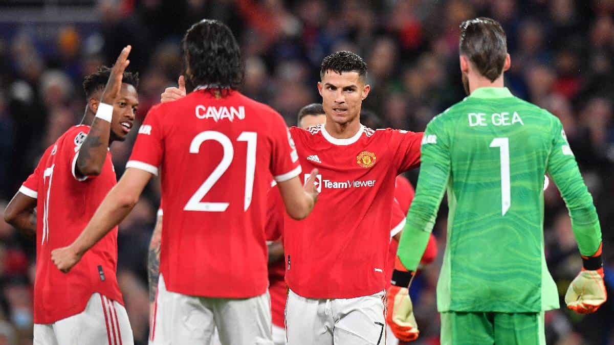 Manchester United no venderá a Cavani en invierno
