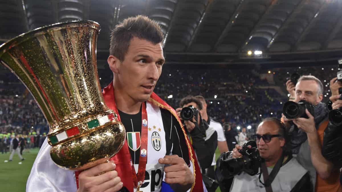 Mandzukic se despidió del fútbol profesional