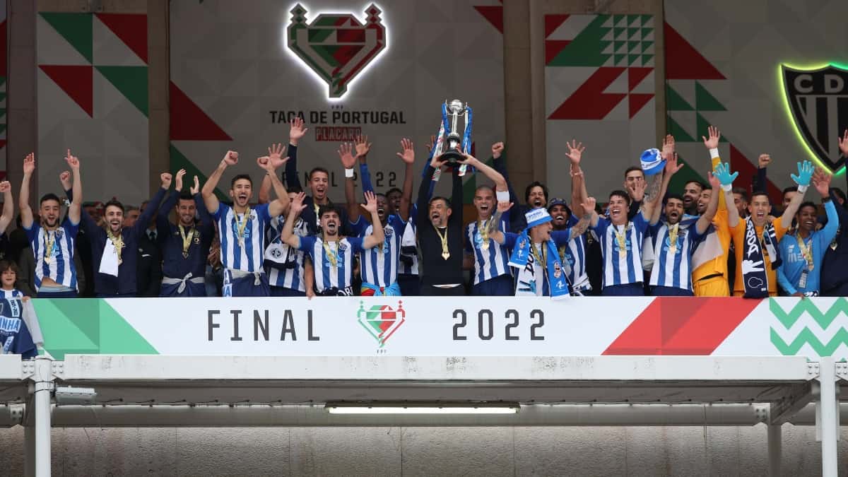 Matheus Uribe y Porto, campeón Copa de Portugal